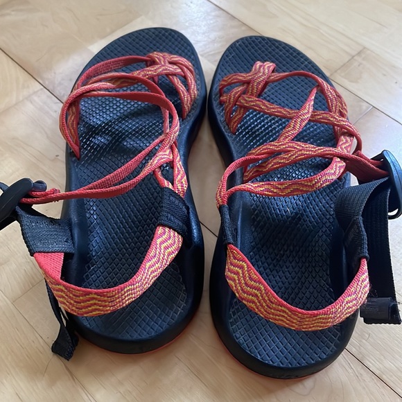 Chaco Sandals size 9 orange & yellow. hiking sport outdoor waterproof. - Picture 3 of 5